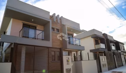 CASA À VENDA NA PRAIA DO CAMPECHE COM ESCRITURA PÚBLICA - ACEITA FINANCIAMENTO -  FLORIANÓPOLIS SC