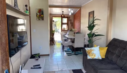 Casa / Casa de piscina / 2 Dormitórios / 2 Vagas / São José / Ozanan / Canoas / RS