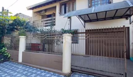 Casa/Sobrado com 4 dormitórios no bairro Estancia Velha/ Canoas.