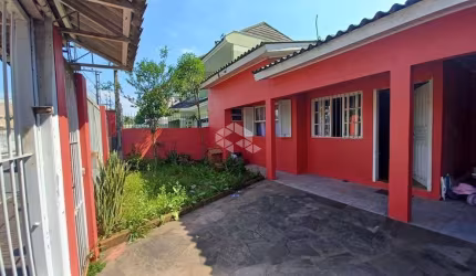 Casa com 3 dormitórios sendo 1 suíte, aceita financiamento e FGTS no Bairro Harmonia/Canoas.