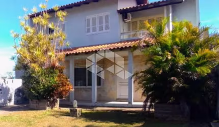 Sobrado em Canoas com 03 dormitórios sendo 01 suíte com closet