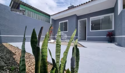Casa com 2 quartos e 52m² para vender por R$ 250.000 em Piraquara