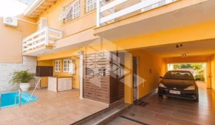 Casa de 4 quartos sendo 3 suítes, mobiliada no bairro Ipanema.