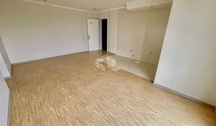 Apartamento em Desvio Rizzo