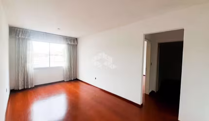Apartamento de dois dormitórios com vaga de garagem escriturada no bairro Sarandi