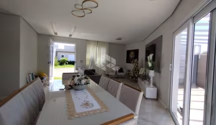 Casa de Condomínio em Parque Da Matriz