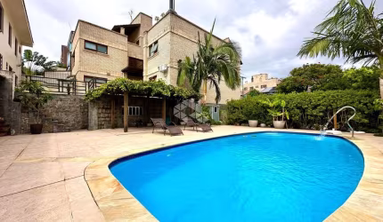 CASA 5 DORMITÓRIOS COM SUÍTE MASTER COM 5 VAGAS - JARDIM PLANALTO