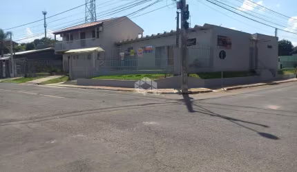 Casa de 120m² com 3 dormitórios e 2 vagas no bairro Liberdade