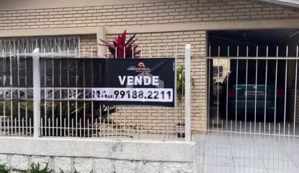 Casa com 3 quartos, no Canto, Florianópolis-SC