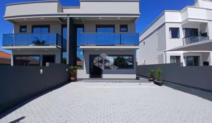 Casa de Tres dormitorios com suite, na Praia do Sonho