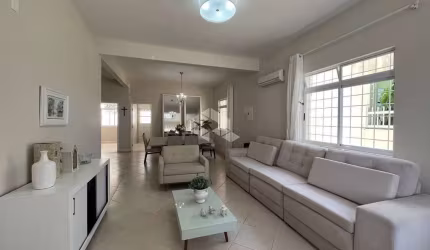 Casa a venda 4 Dormitórios Balneário Estreito/FLORIANÓPOLIS /SC!