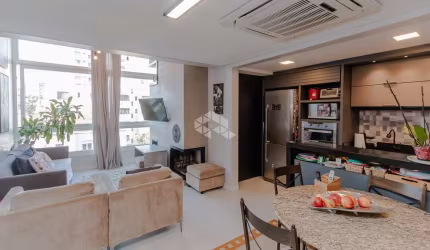 Apartamento duplex com e 2 vagas no Petrópolis