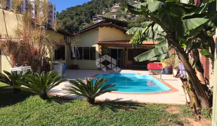 Casa Residencial Semimobiliada A Venda - Saco Grande