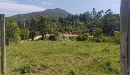 Terreno à venda em Garopaba no Bairro Ressacada próximo da Praia da Barra.