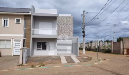Lindo Sobrado novo em condomínio