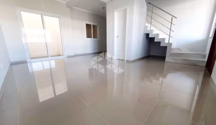 Sobrado novo 3 dormitórios sendo 1 suíte com closet no bairro Nossa Sra das Graças.