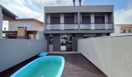 Casa de 3 quartos no Bairro Harmonia em Canoas