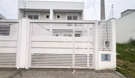 Sobrado a venda no Bairro Igara com 3 dorm sendo 1 suíte