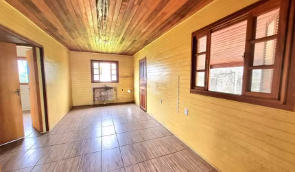 Casa 2 dormitórios mista Bairro Rio Branco