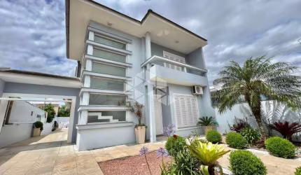 Casa sobrado à venda com 3 quartos 123 m² no bairro Niterói