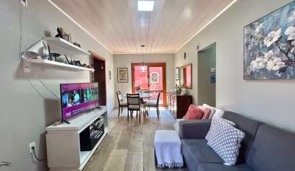 Casa a venda com 2 quartos em Cachoeirinha/RS, Vila Monte Carlo