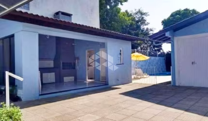 Casa à venda , com 3 dormitórios/quartos, 4 vagas/box, no Bairro Medianeira