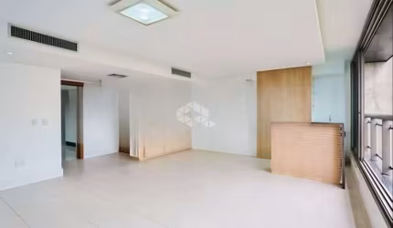 Apartamento à venda Unique Place, bairro Três Figueiras - Porto Alegre