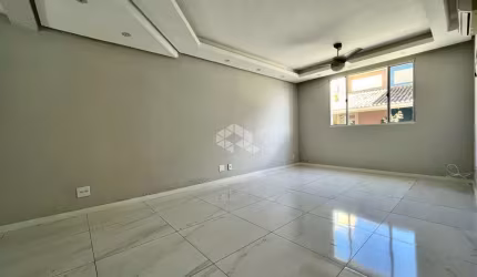 Casa em condominio com 2 dormitorios e 1 vaga de garagem, no bairro Humaitá, Porto alegre.