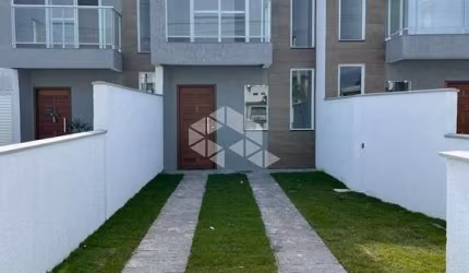 Casa 2 Dormitórios no bairro Rio Vermelho em Florianópolis/SC