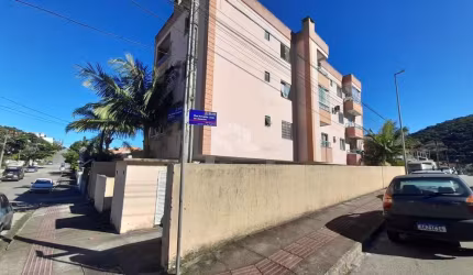 Apartamento 2 dormitórios bairro Forquilinhas em São José