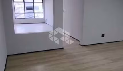 Sala comercial com 3 ambientes em São Pelegrino