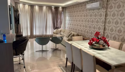 Apartamento quadra mar em Itapema, com 4 dormitórios sendo 2 suítes e 2 vagas de garagem