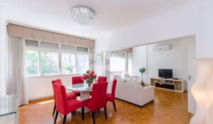 Apartamento de 03 dormitórios, 02 sacadas entre os bairros Independência e Bom Fim.