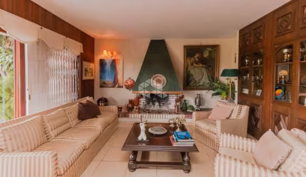 LINDA RESIDENCIA, NO ALTOS DA COROADOS