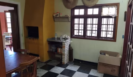 Belo Sobrado com três dormitórios no Jardim Isabel ,local Privilegiado.
