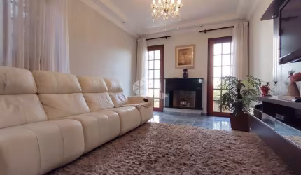 Vendo Casa Sobrado 200m² 4 Dormitórios 1 Suíte 2 Vagas de Garagem Jardim Monte Kemel São Paulo SP