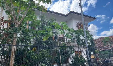 Sobrado com 4 dormitórios com 215m² de área privativa no bairro Santo Antonio