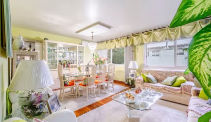 Apartamento 3 dormitórios, 1 suíte, 2 vagas de garagem, bairro Mont'Serrat, Porto Alegre