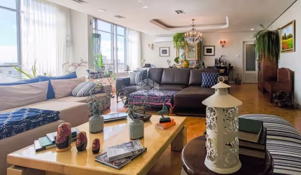 Apartamento mobiliado com 4 dormitórios, 1 vaga escriturada,  andar alto, vistas, Bairro Centro Histórico - Porto Ale