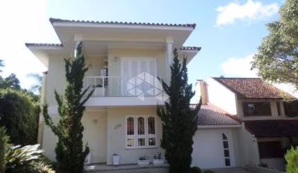 CASA 04 DORMITÓRIOS