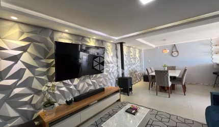 Casa com piscina e área gourmet