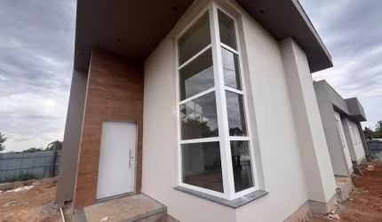 Casa de esquina com 3 suites em condominio fechado em Santa Cruz do Sul!