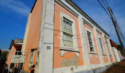 Casa à venda no centro de Santa Maria.