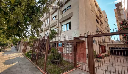 Apartamento Garden 03 dormitórios com 170m² no bairro Menino Deus.