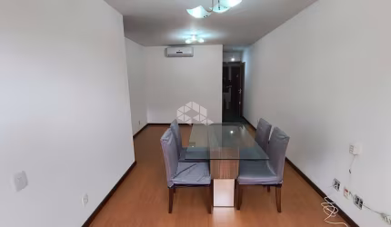 Apartamento 3 quartos 2 banheiros 1 vaga coberta - Andar Alto - Iguatemi -  Porto Alegre