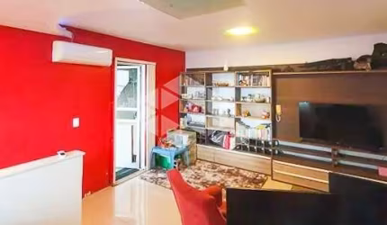 Cobertura / Duplex / Apartamento / 2 Dormitórios / 1 Vaga / Jardim Itu / Jardim Planalto / Porto Alegre / RS