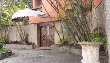 Casa com 6 quartos à venda em Vila Sônia - SP