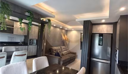 Apartamento com 2 quartos à venda em Tingui - PR