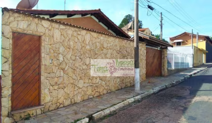 Casa térrea no Centro de Vinhedo