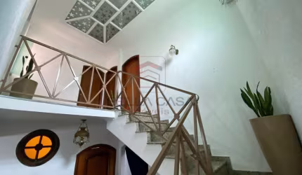 Sobrado a venda com 4 quartos na mooca